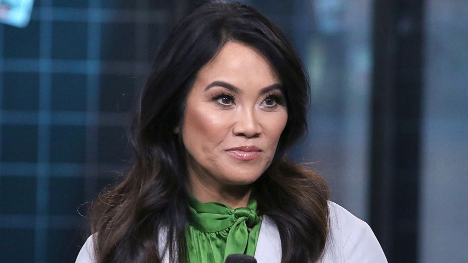 Reality star Dr Pimple Popper suffered a stroke while filming her show, says part of her brain 'died' Education Melbourne
